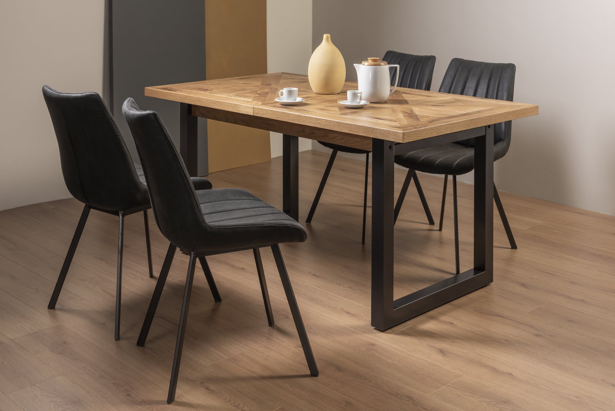 Indus & Fontana 4 Seater Dining Set | Stylish Dining Set - Bentley ...