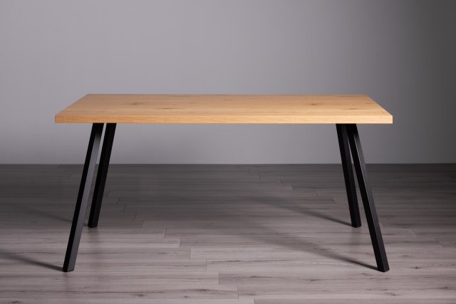 dining table with 4 legs